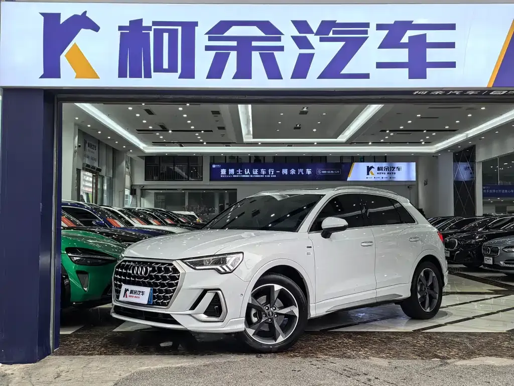 Audi Q3 2023 из CN, фото 1