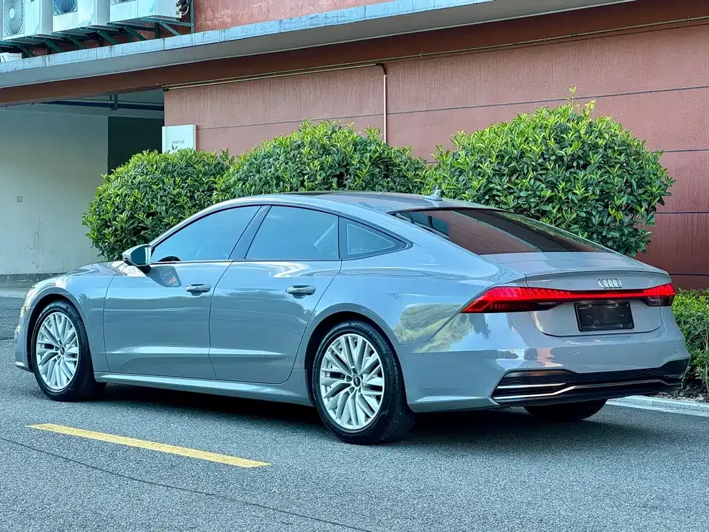 Audi A7 2021 из CN, фото 10