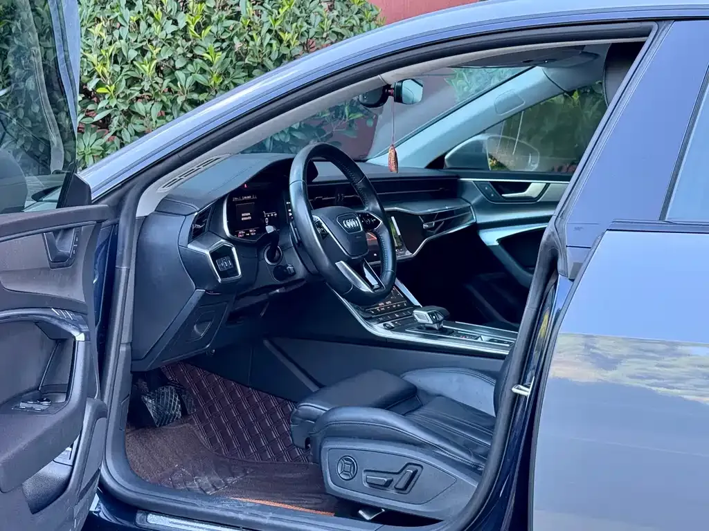 Audi A7 2021 из CN, фото 5