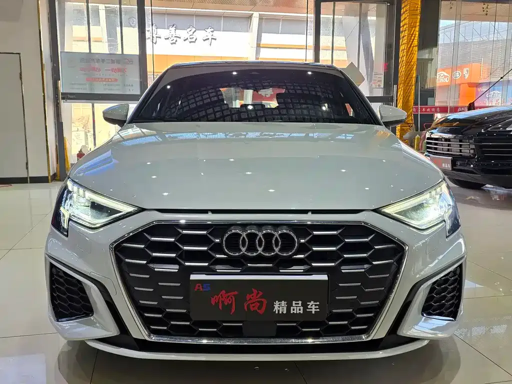 Audi A3 2024 из CN, фото 2