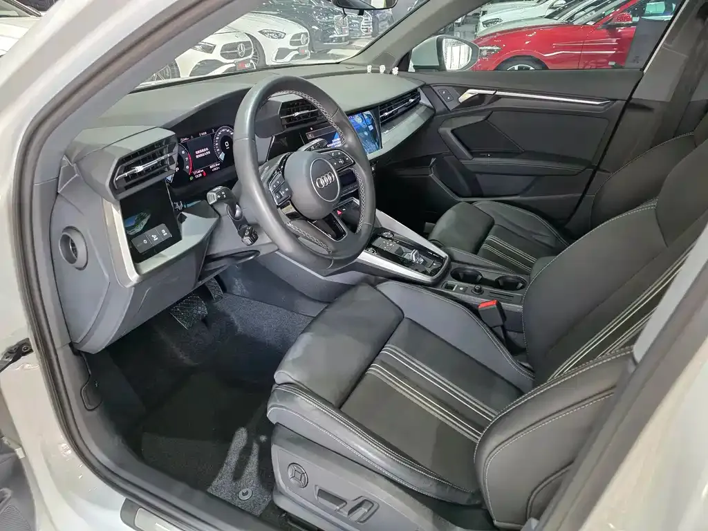 Audi A3 2024 из CN, фото 7