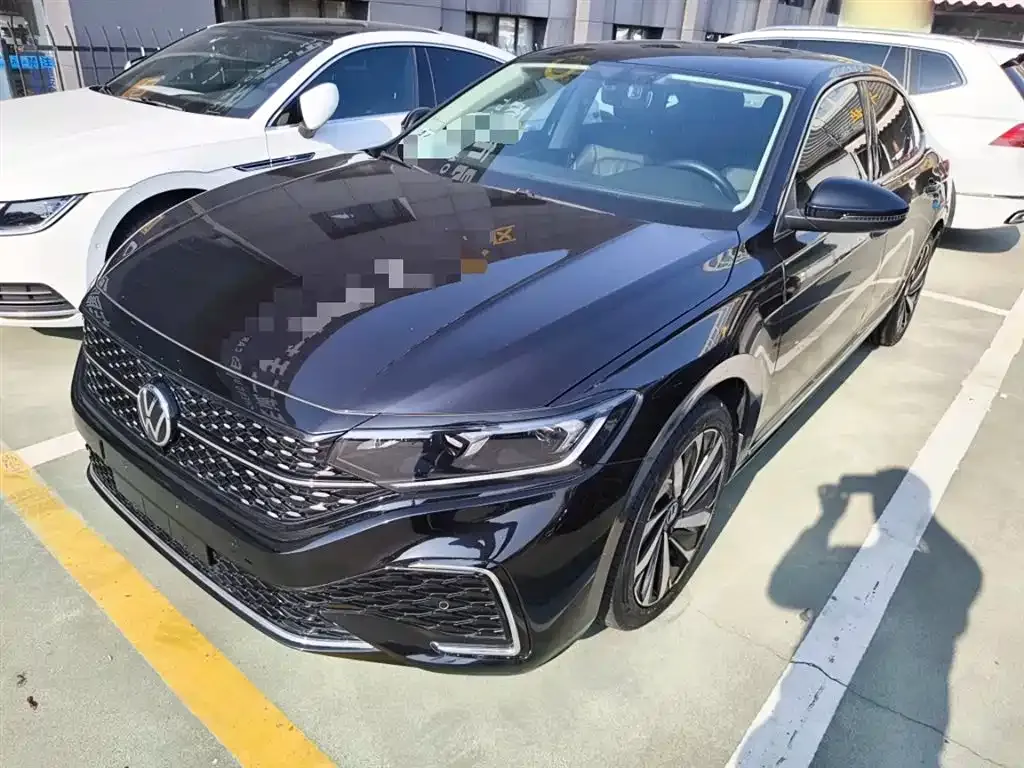 Volkswagen Passat 2022 из CN, фото 1
