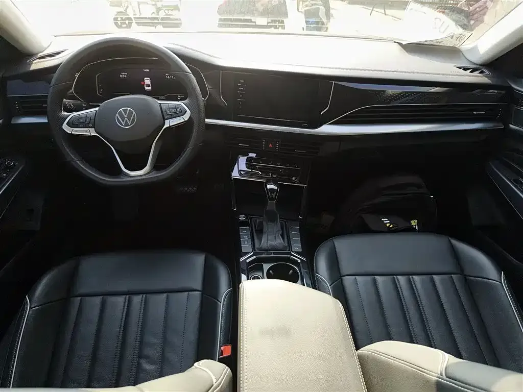 Volkswagen Passat 2022 из CN, фото 10