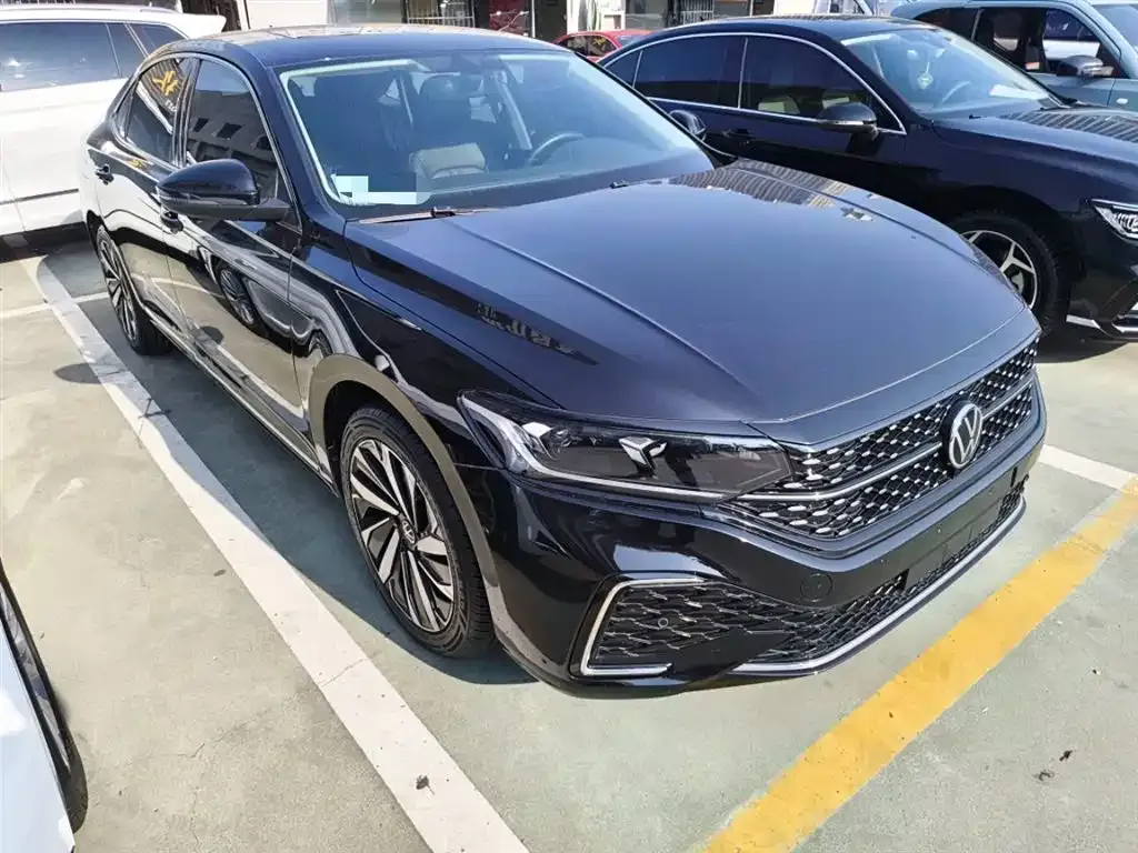 Volkswagen Passat 2022 из CN, фото 4