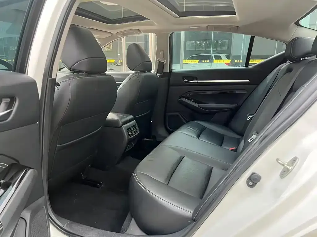 Nissan Teana 2023 из CN, фото 6