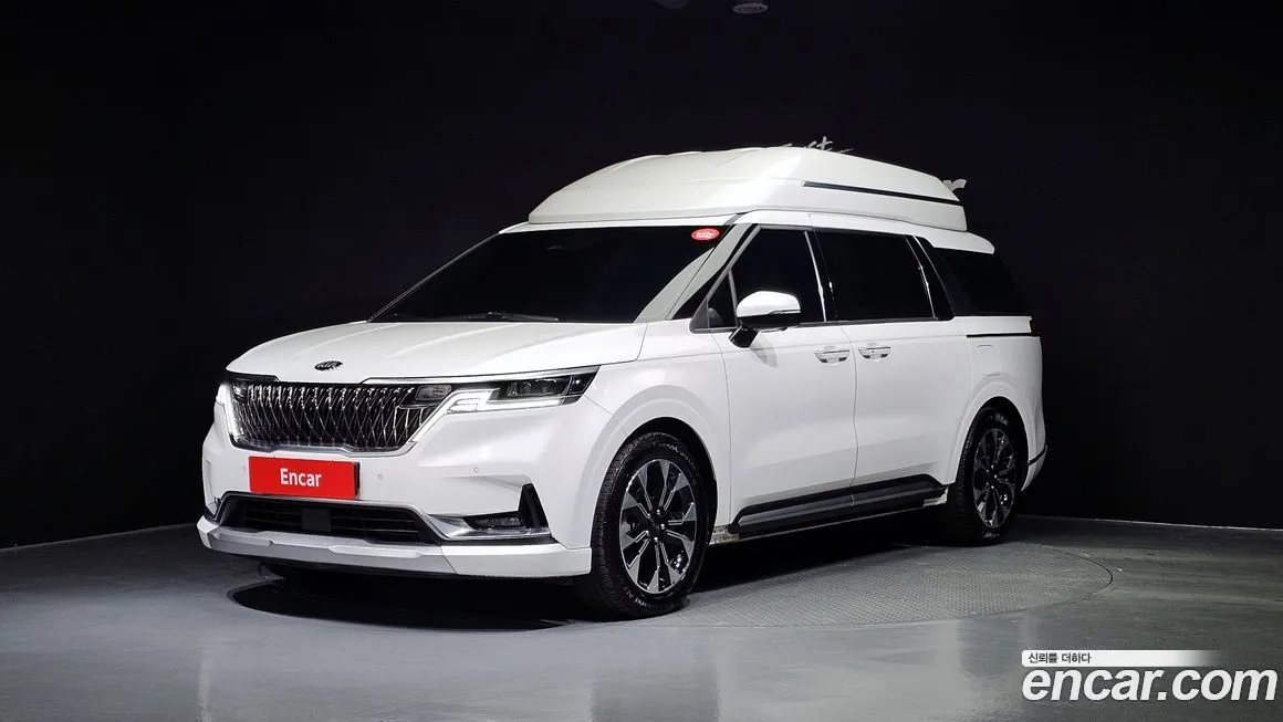 Kia Carnival — фото 1