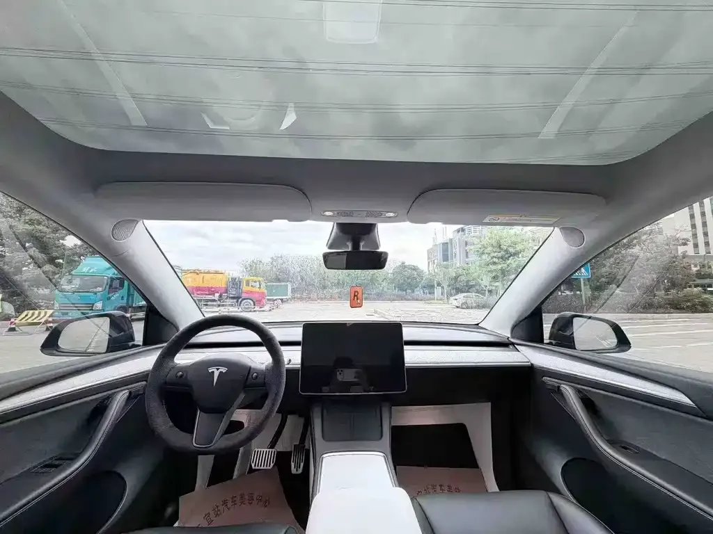 Tesla Model Y 2024 из CN, фото 6