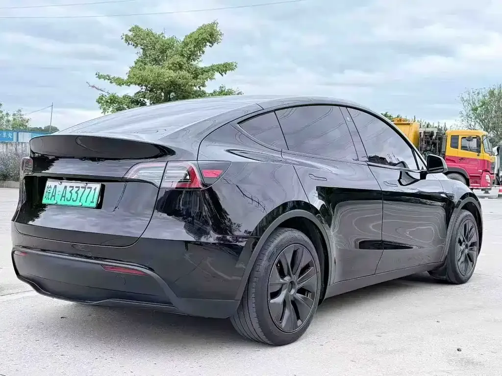 Tesla Model Y 2024 из CN, фото 7