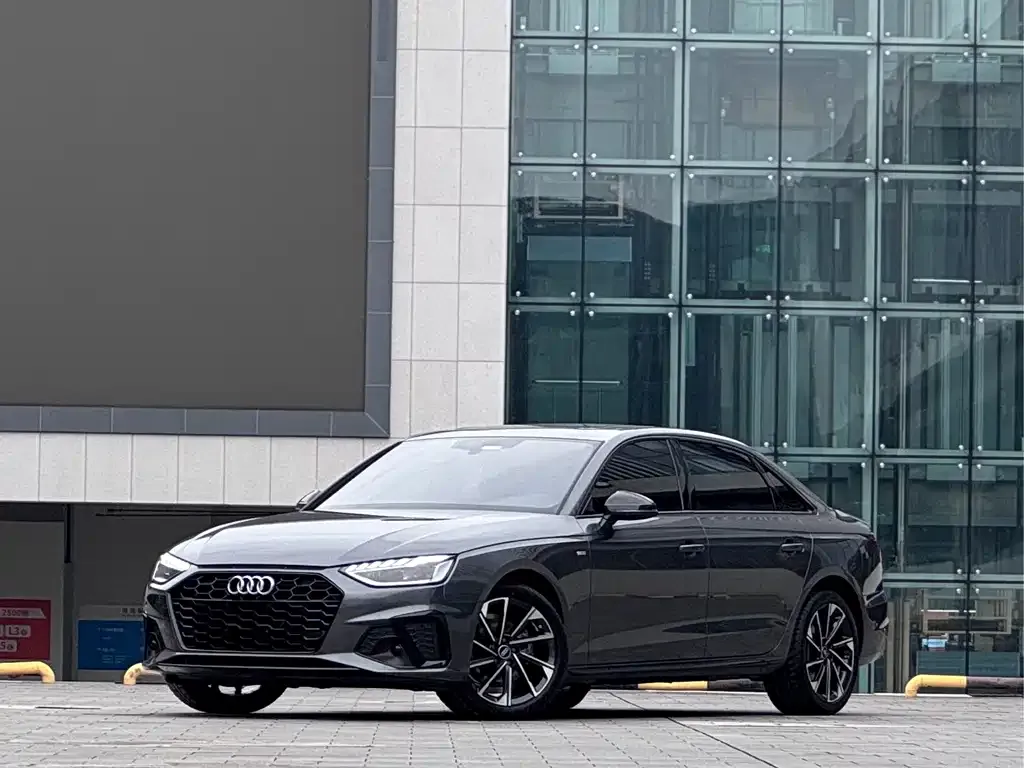 Audi A4L 2023 из CN, фото 1