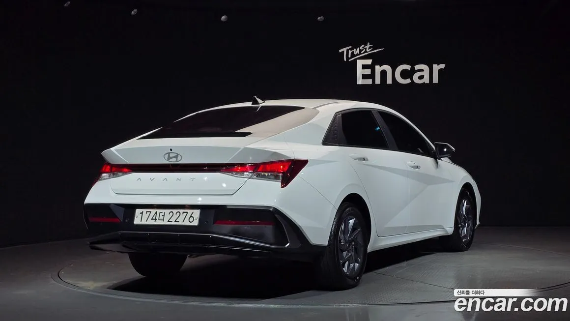 Hyundai AVANTE — фото 2