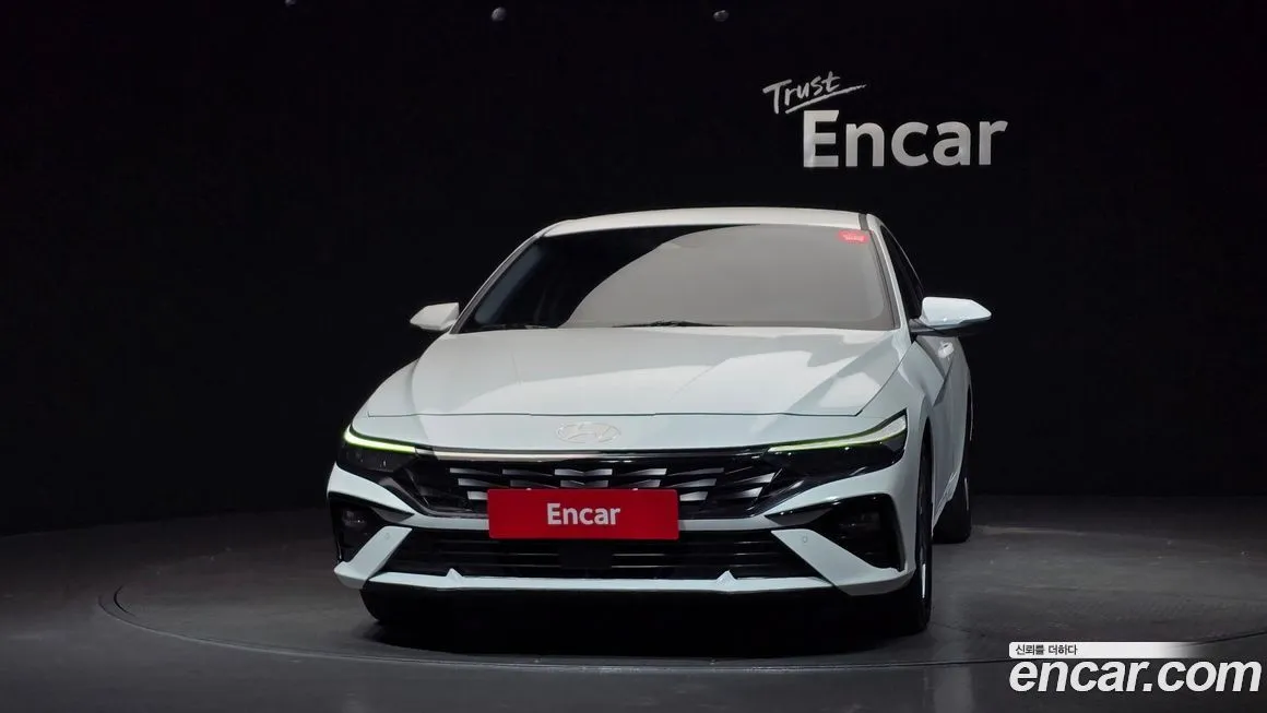 Hyundai AVANTE — фото 3