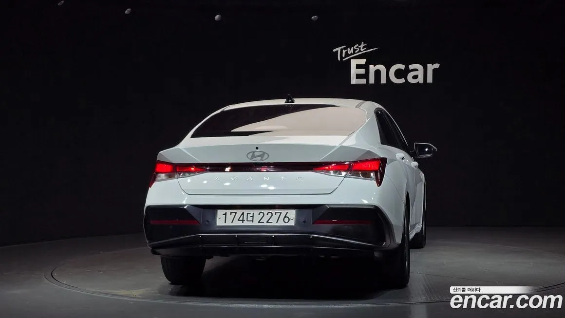 Hyundai AVANTE — фото 4