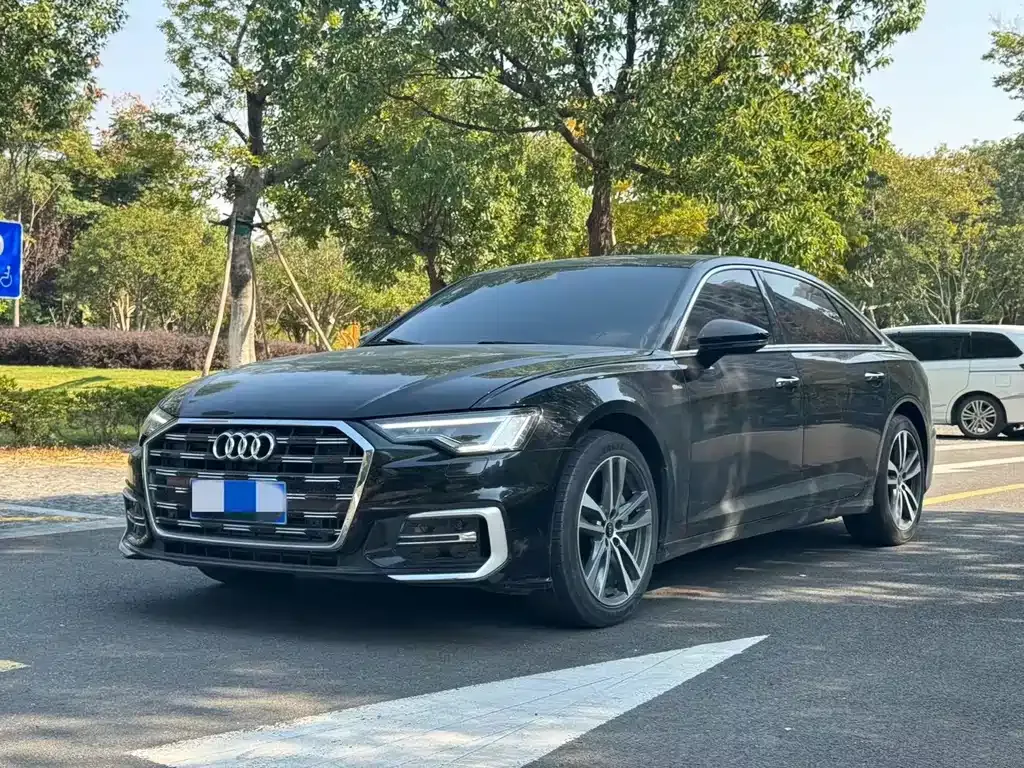 Audi A6L 2023 из CN, фото 1