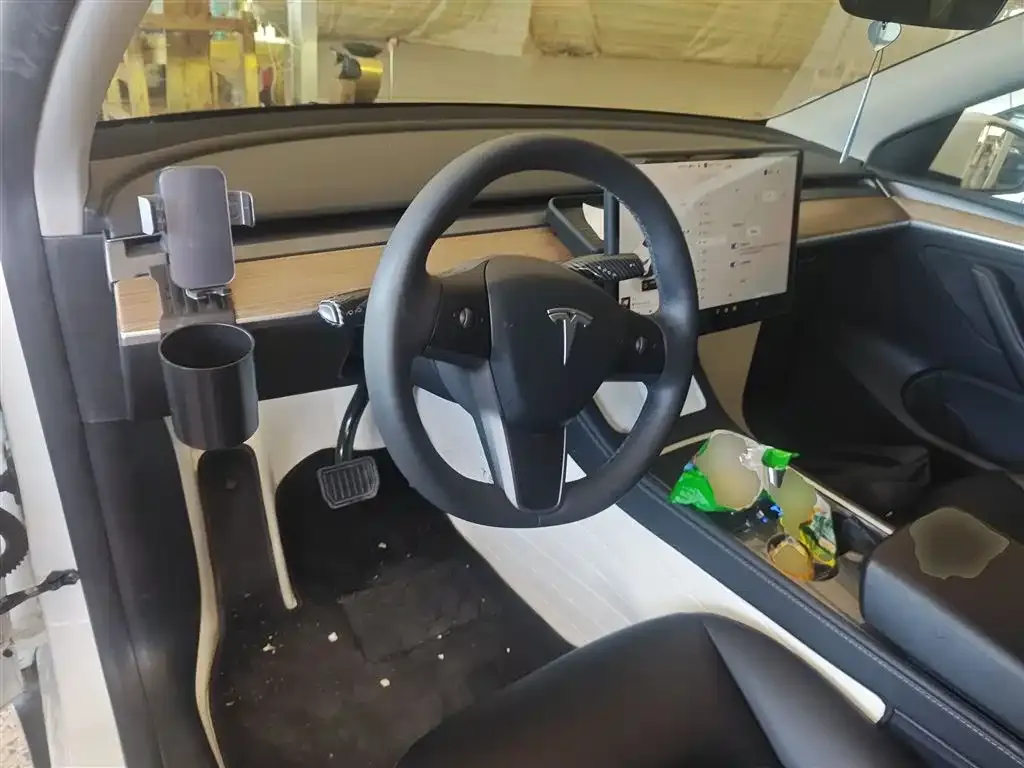 Tesla Model Y 2023 из CN, фото 10