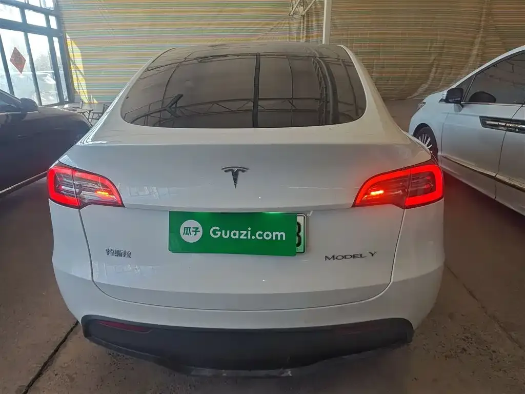 Tesla Model Y 2023 из CN, фото 6