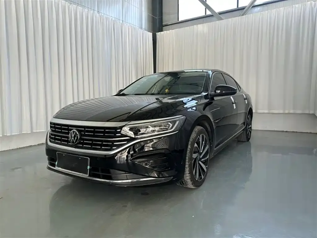Volkswagen Passat 2022 из CN, фото 2
