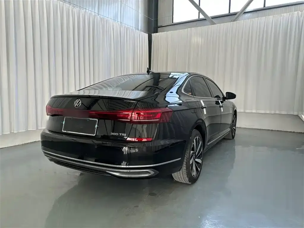 Volkswagen Passat 2022 из CN, фото 7