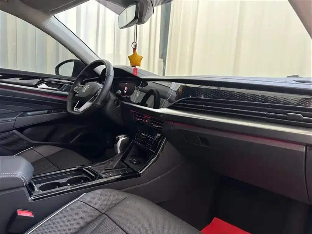 Volkswagen Passat 2022 из CN, фото 9