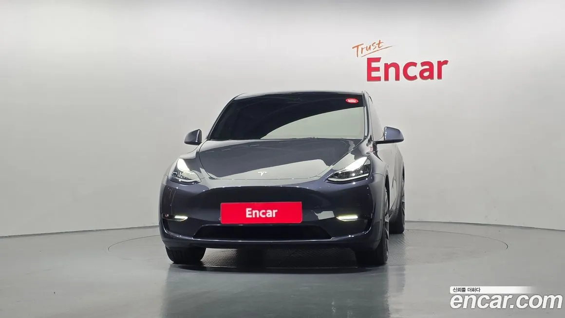 Tesla Model Y — фото 3
