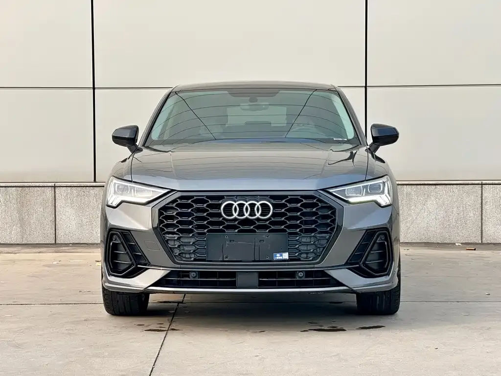 Audi Q3 Sportback 2021 из CN, фото 2