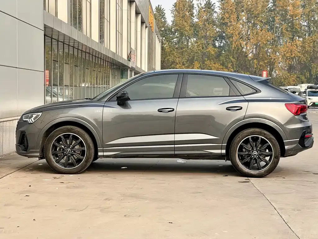 Audi Q3 Sportback 2021 из CN, фото 8