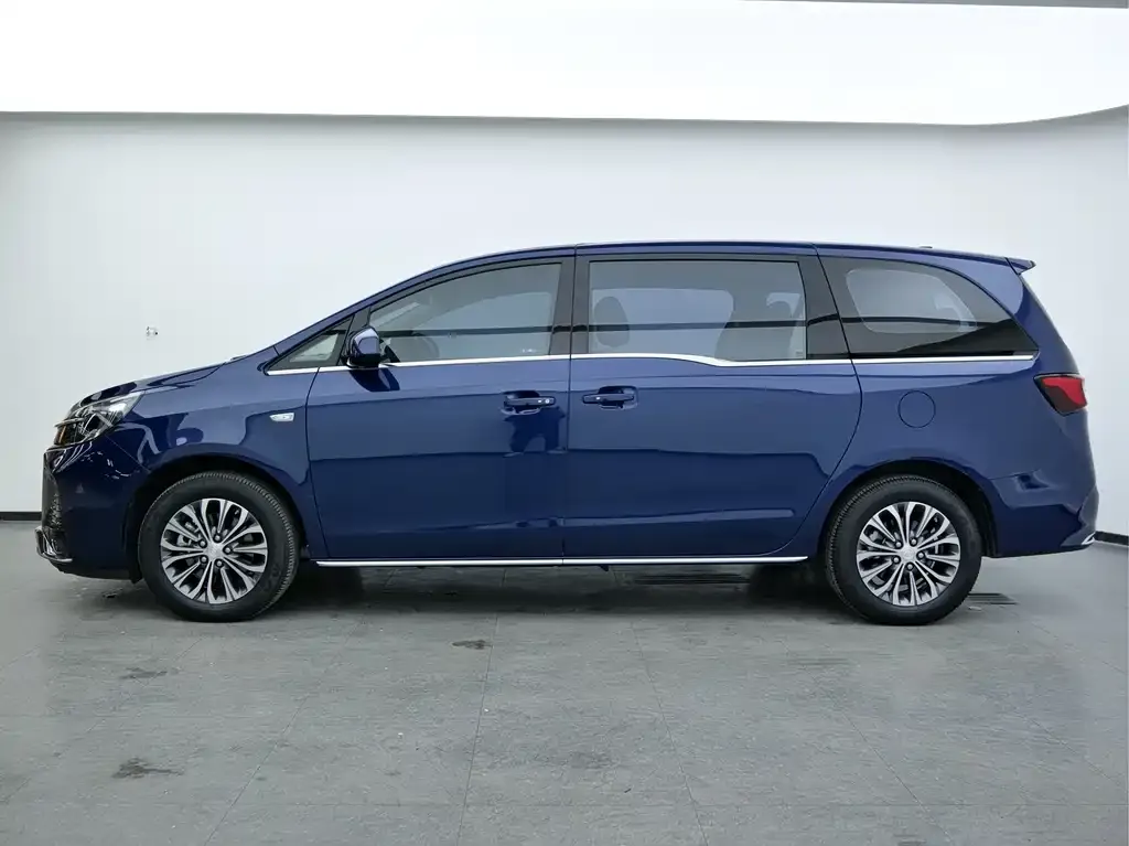 Buick GL8 2023 из CN, фото 5