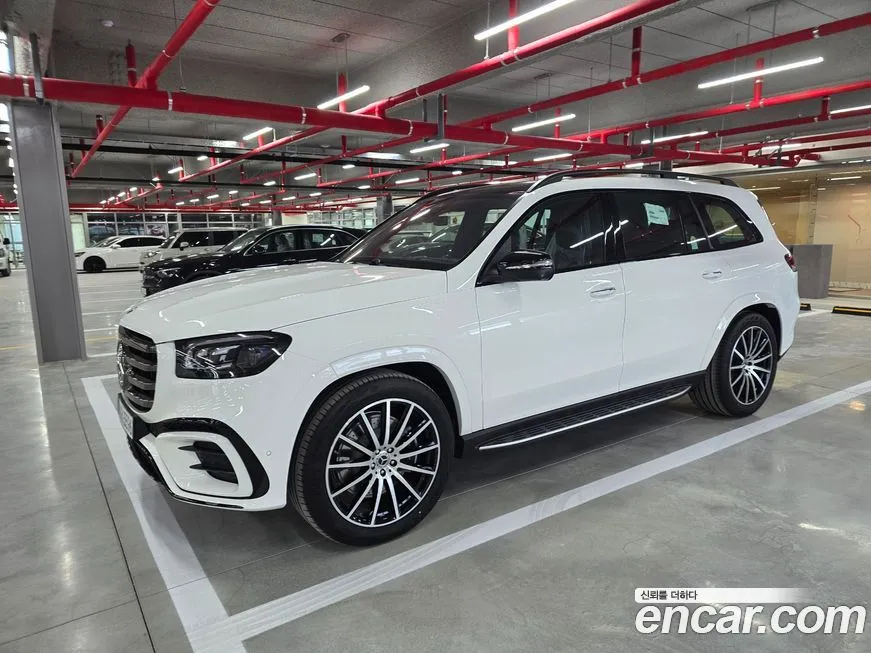 Mercedes-Benz GLS-Class — фото 7