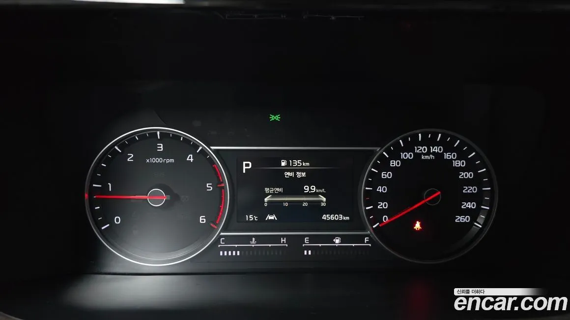 Kia Sorento — фото 8