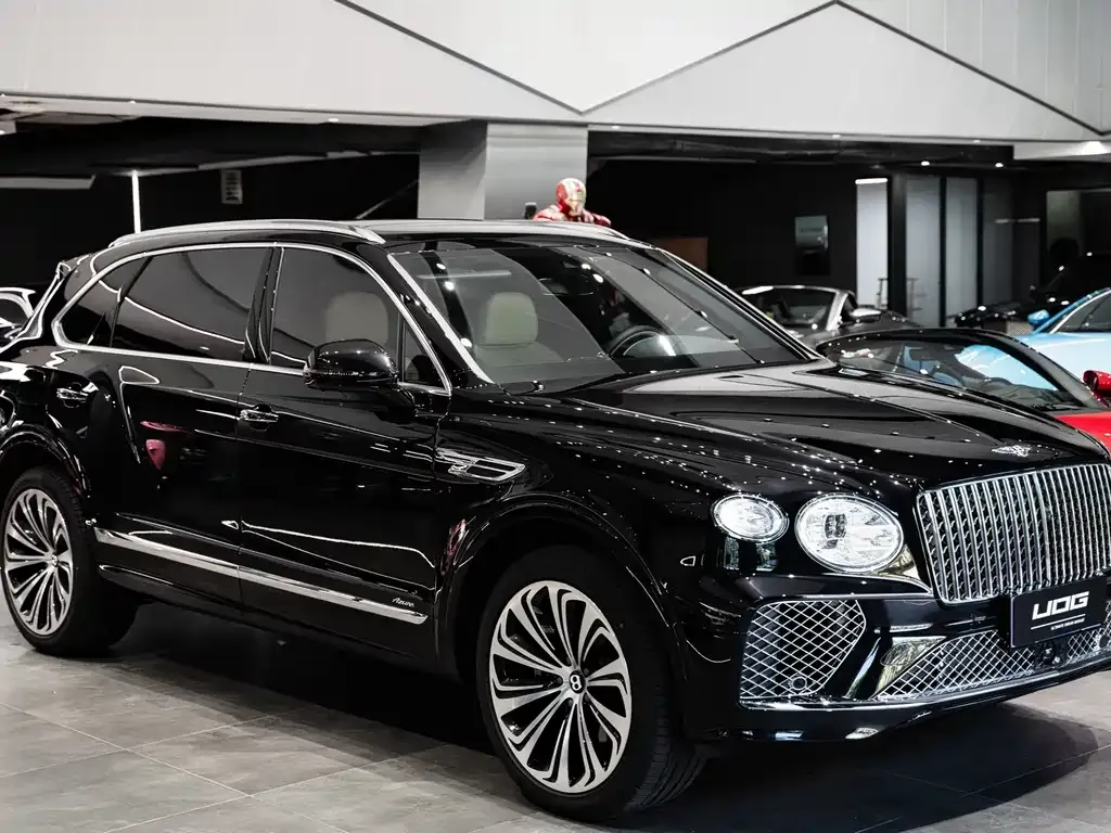 Bentley Bentayga 2025 из CN, фото 10