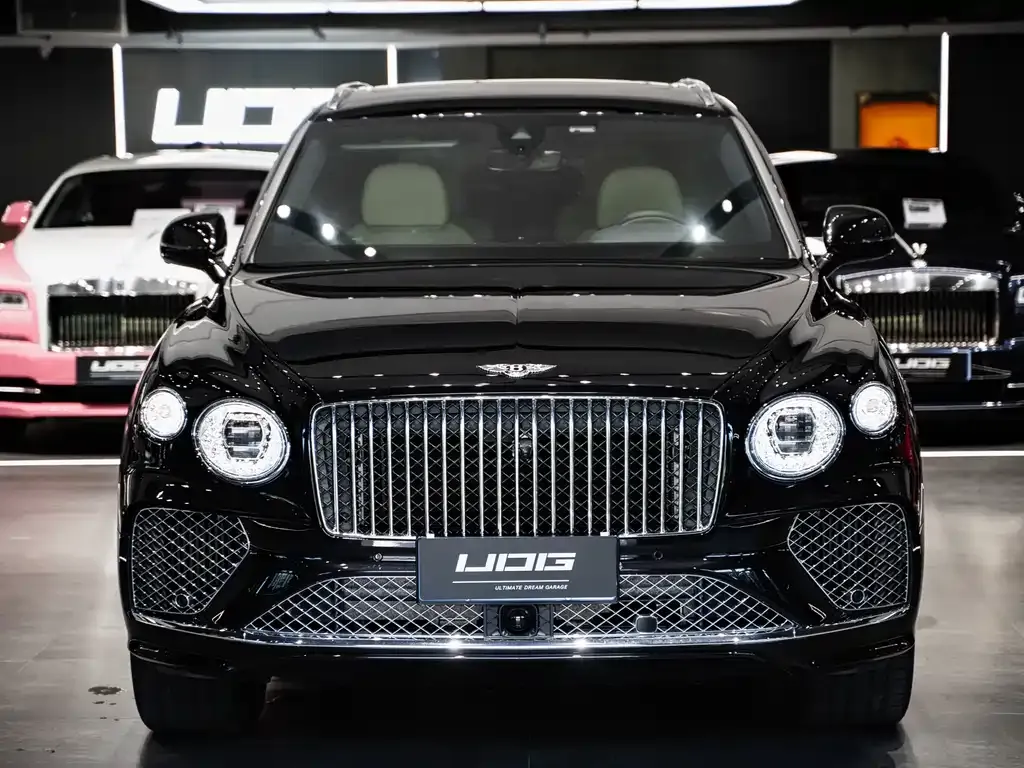 Bentley Bentayga 2025 из CN, фото 3