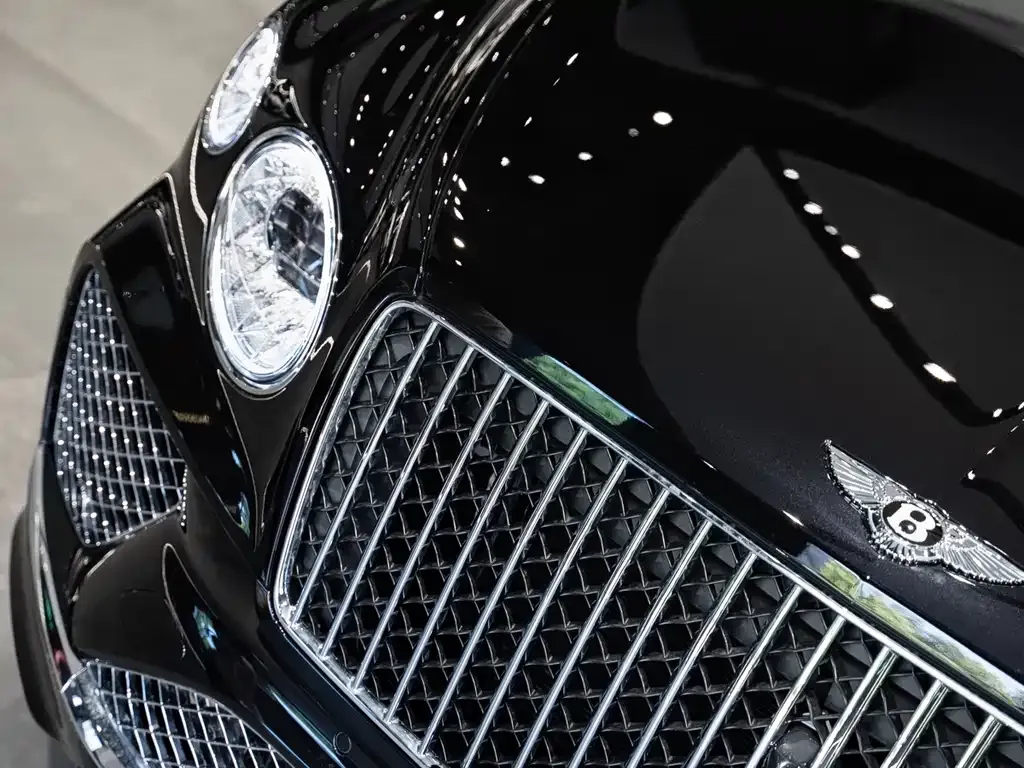 Bentley Bentayga 2025 из CN, фото 6