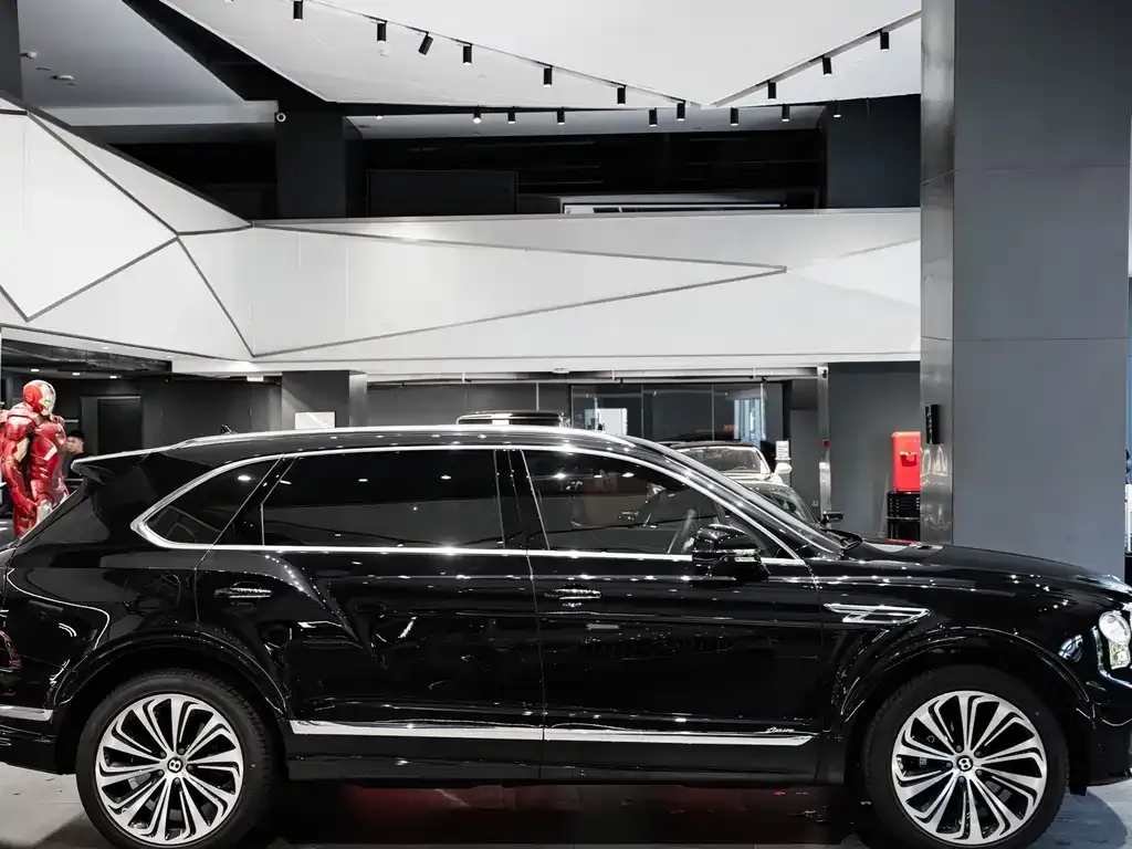Bentley Bentayga 2025 из CN, фото 8
