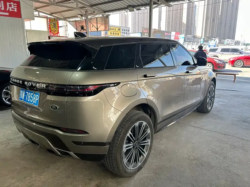 Land Rover Evoque 2024 из CN, фото 4