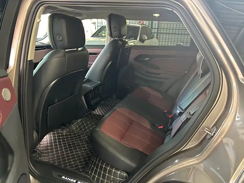 Land Rover Evoque 2024 из CN, фото 7
