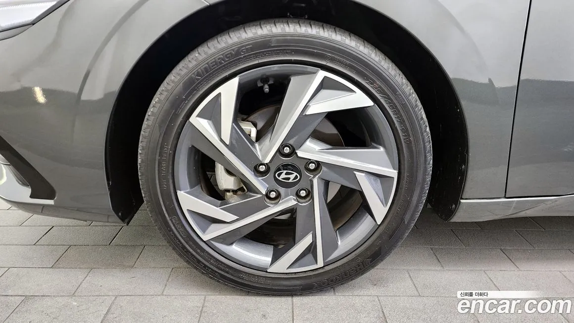 Hyundai AVANTE — фото 5