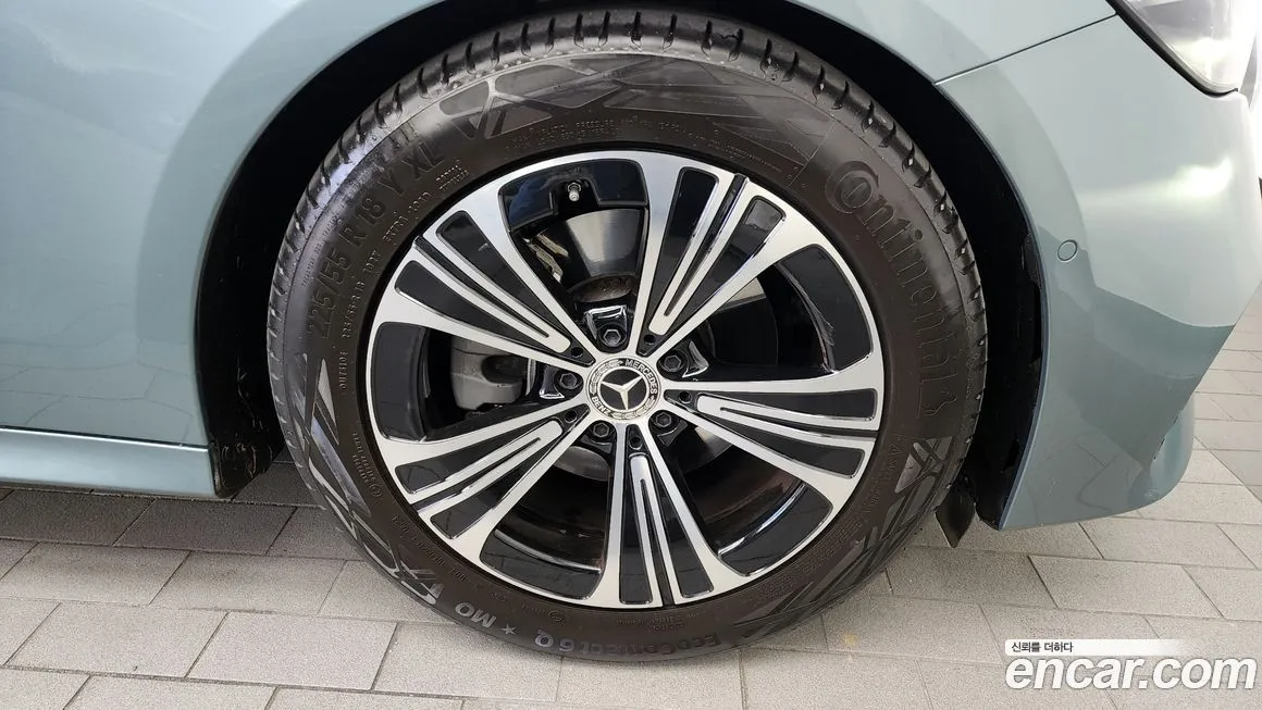 Mercedes-Benz E-Class 2024 из KR, фото 5