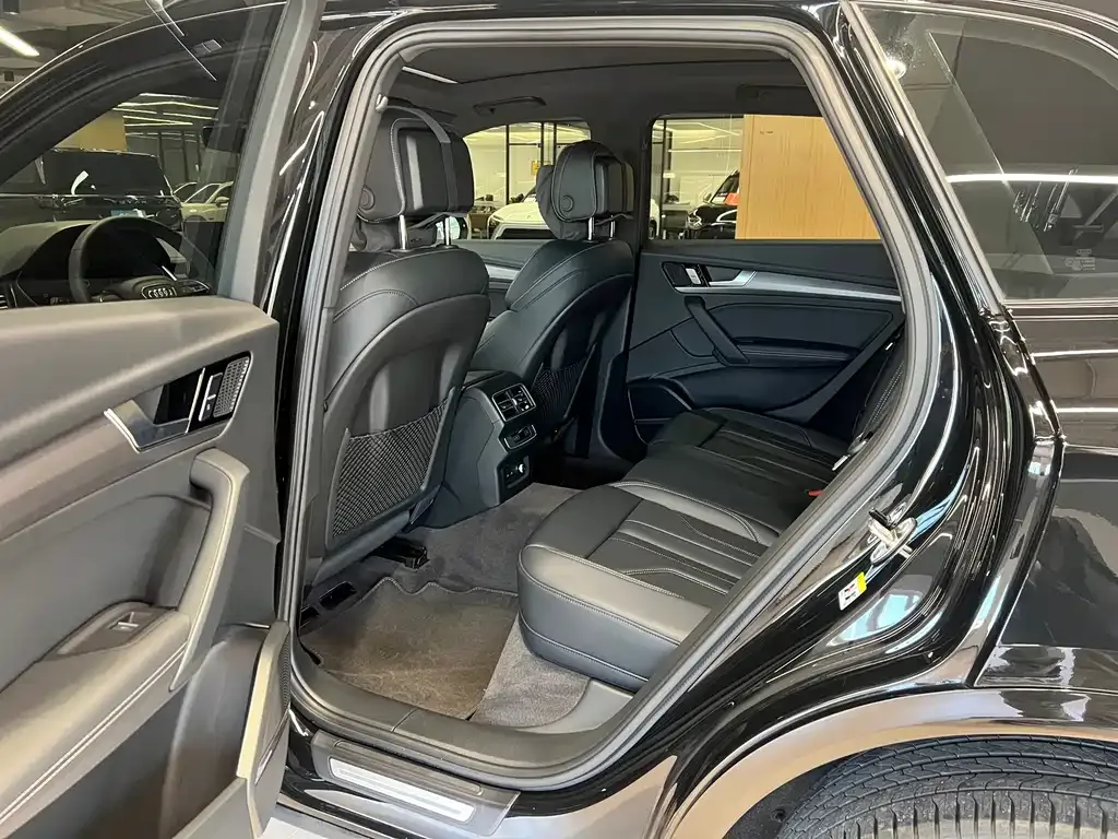 Audi Q5L 2025 из CN, фото 9