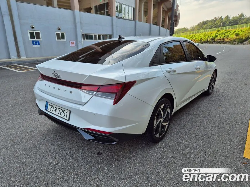 Hyundai AVANTE — фото 2
