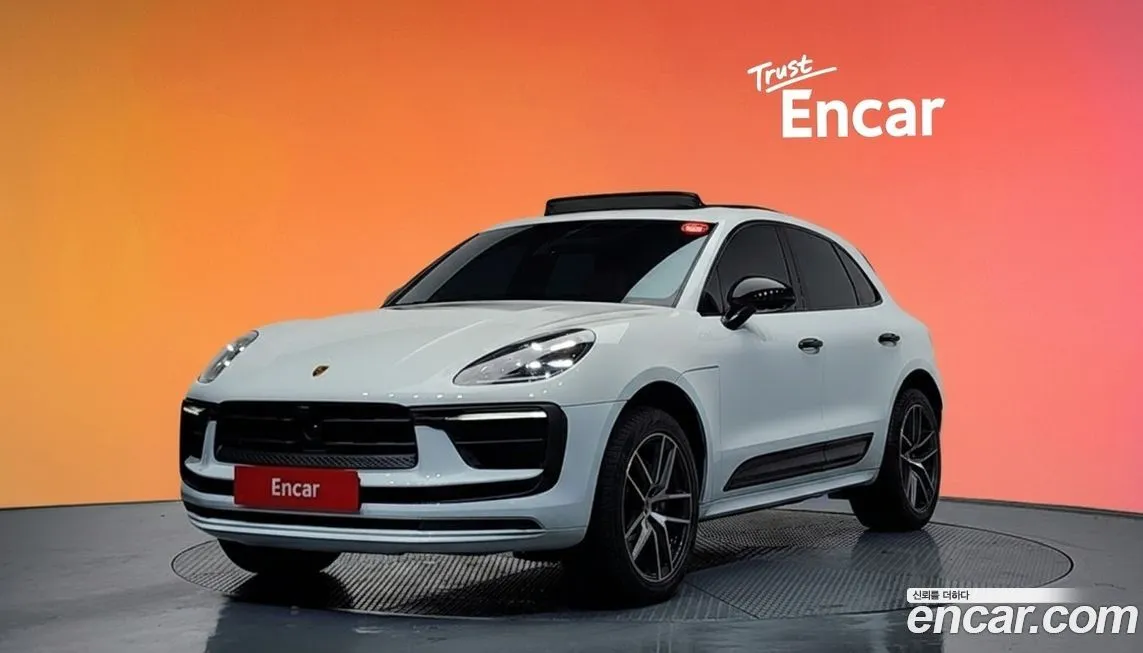 Porsche Macan — фото 1