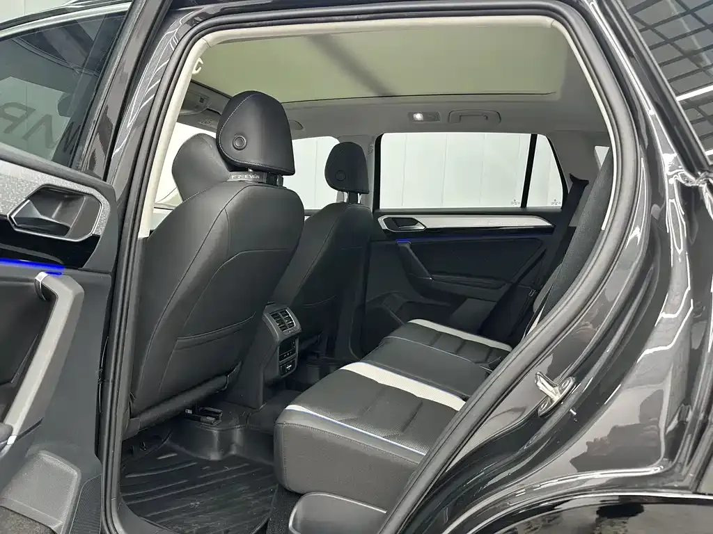 Volkswagen GTE PHEV 2021 из CN, фото 5