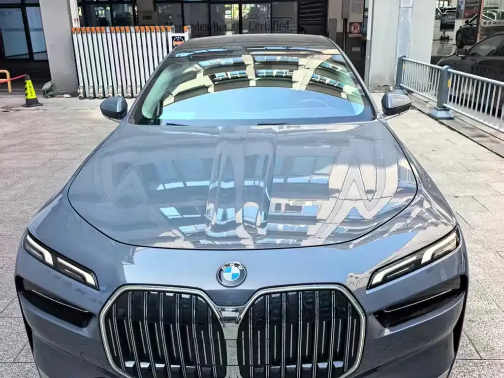 BMW 7 Series 2025 из CN, фото 3