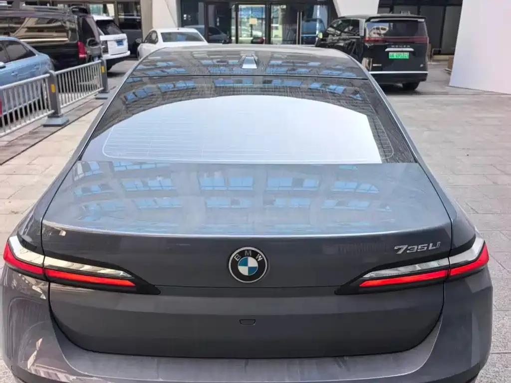 BMW 7 Series 2025 из CN, фото 5