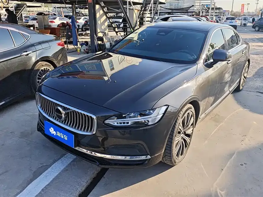 Volvo S90 — фото 1