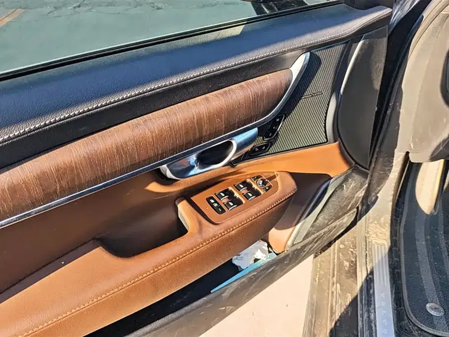 Volvo S90 — фото 7