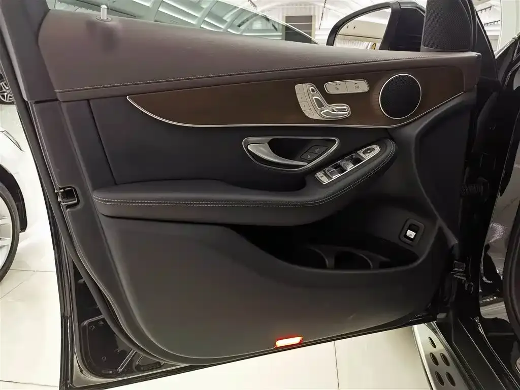 Mercedes-Benz GLC 2022 из CN, фото 8
