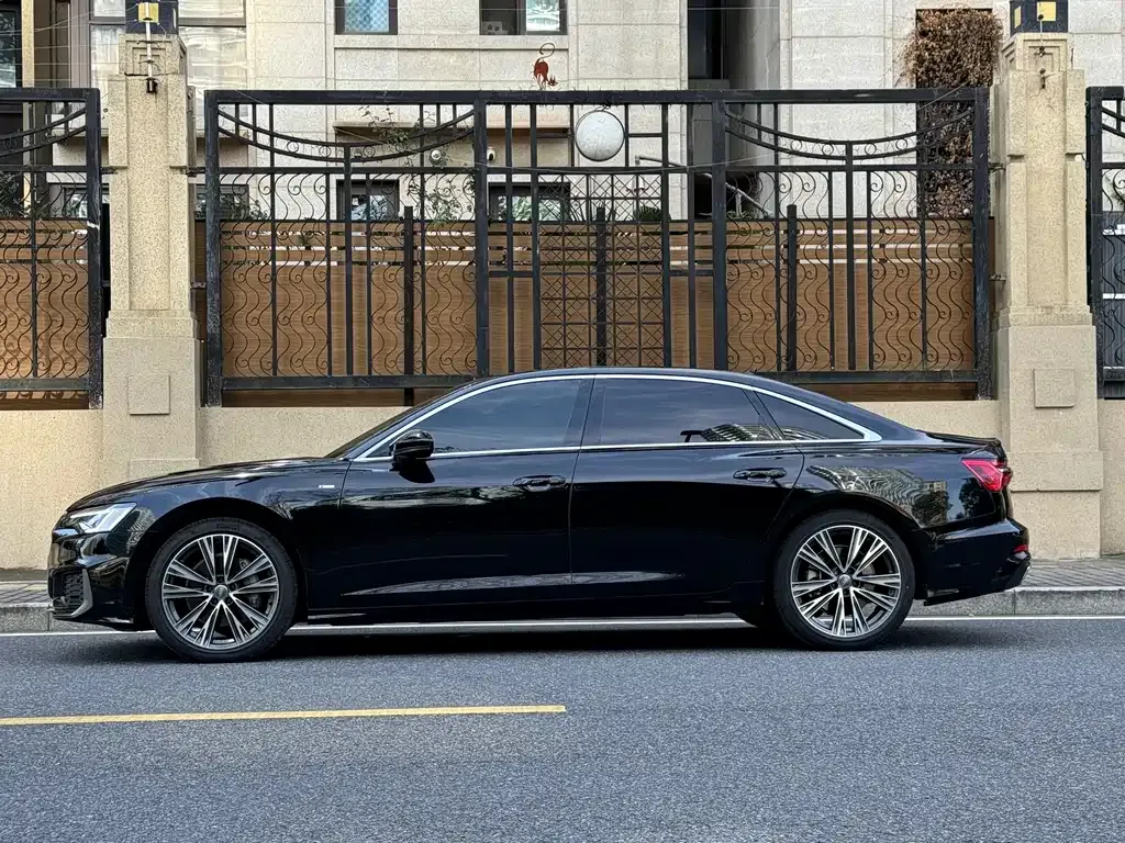 Audi A6L 2021 из CN, фото 2