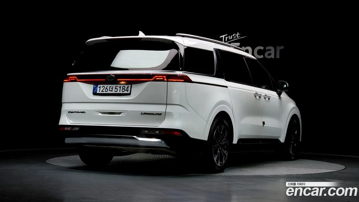 Kia Carnival — фото 2