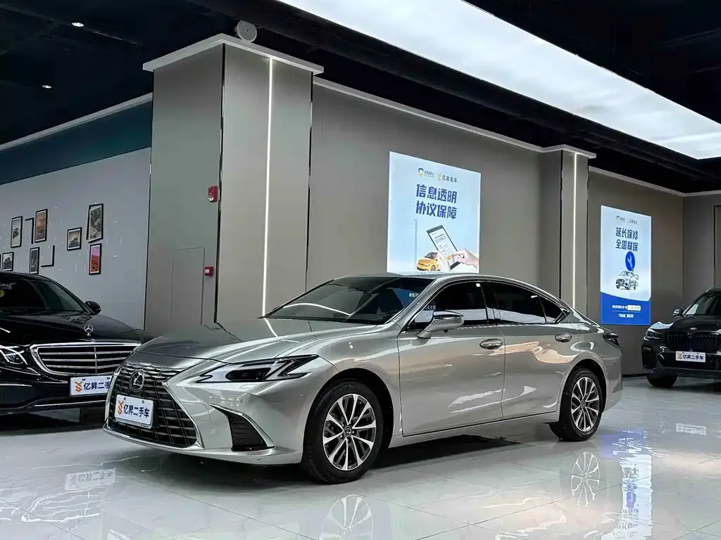 Lexus ES 2025 из CN, фото 1