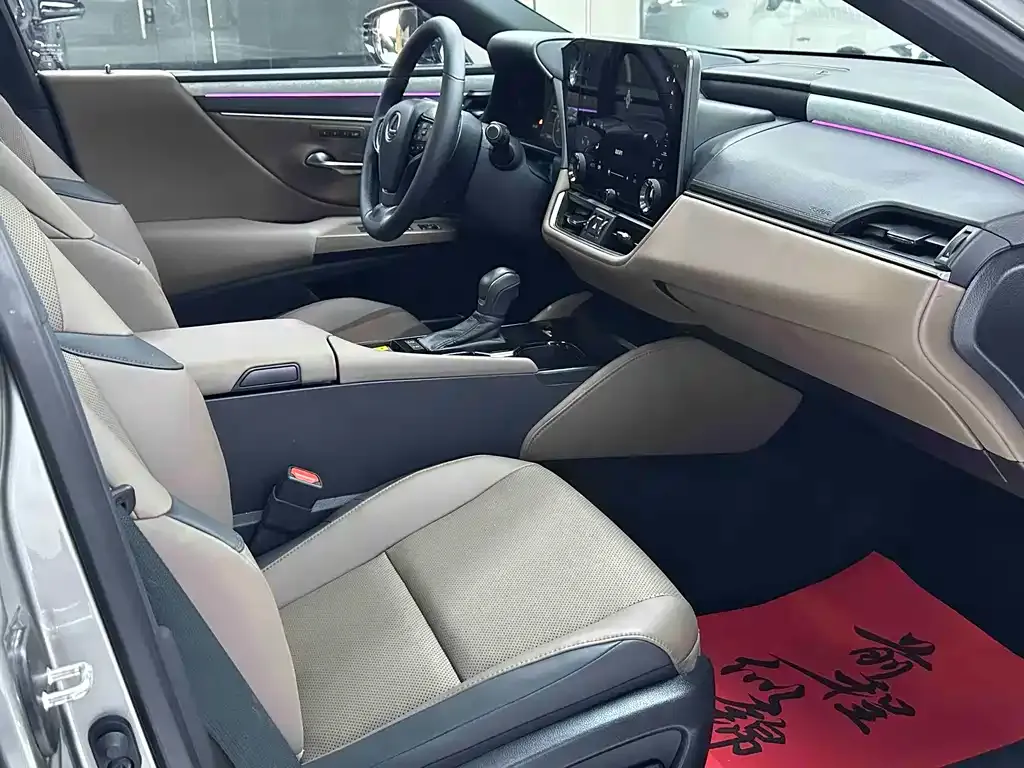 Lexus ES 2025 из CN, фото 5