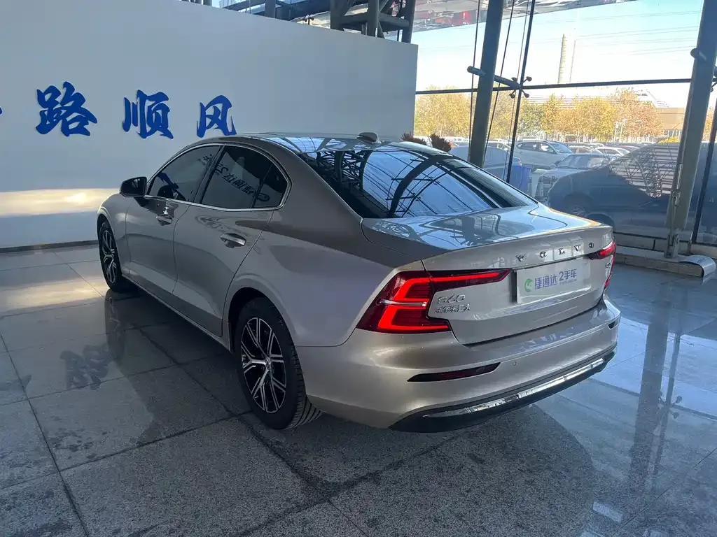 Volvo S60 2024 из CN, фото 6